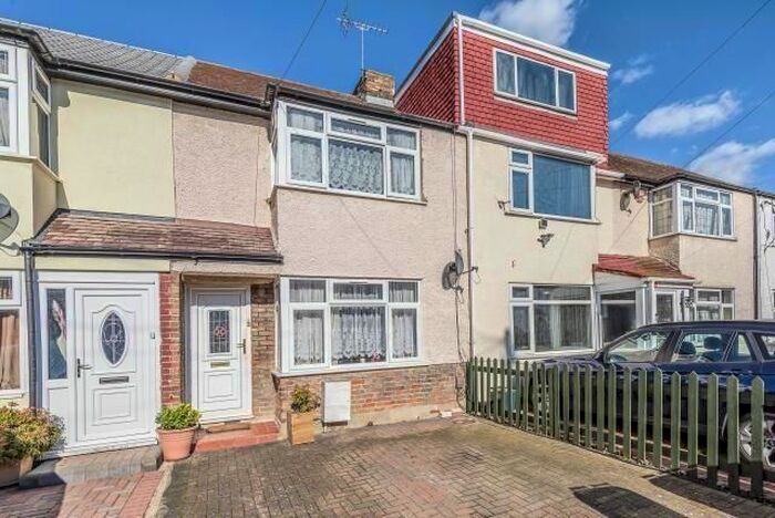 3 Bedroom Property To Rent In Cranford Avenue, Staines-Upon-Thames, TW19