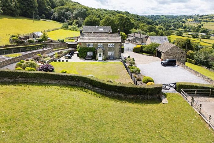4 Bedroom Detached House For Sale In Farnley Wood, Farnley Tyas, Huddersfield, HD4