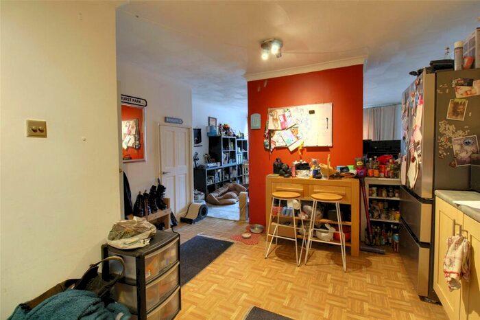 3 Bedroom Terraced House For Sale In Brookside Walk, Tadley, Hampshire, RG26