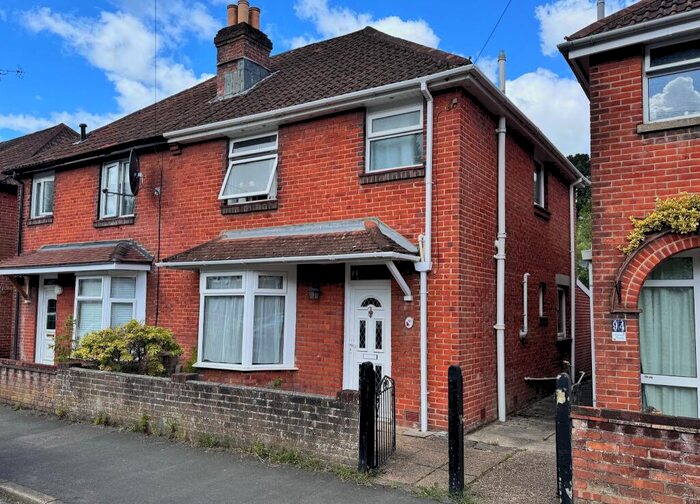 3 Bedroom Semi-Detached House To Rent In Percy Road, Southampton, SO16