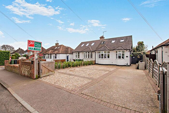 4 Bedroom Bungalow For Sale In Winifred Road, Bearsted, Maidstone, ME15