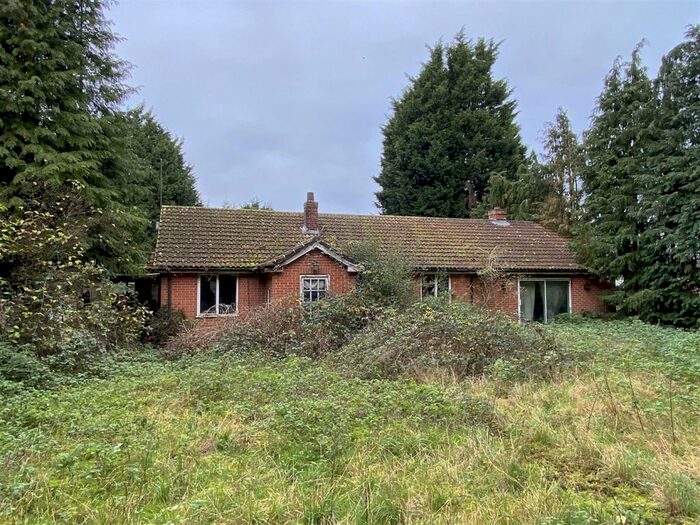 4 Bedroom Detached Bungalow For Sale In New Lane, Girton, Newark, NG23