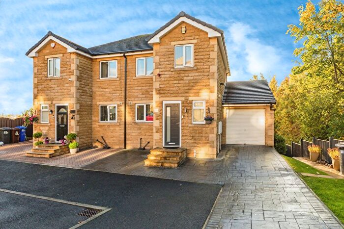 3 Bedroom Semi Detached House For Sale In Ridge View Drive, Sheffield, South Yorkshire, S9