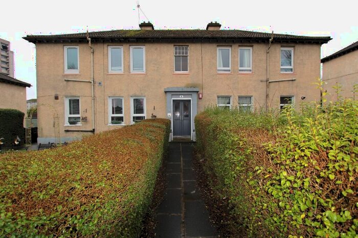2 Bedroom Flat To Rent In Sleigh Gardens, Lochend, Edinburgh, EH7