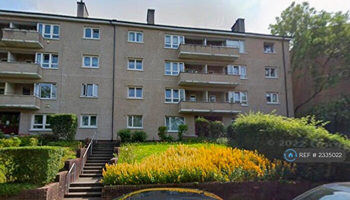 2 Bedroom Flat To Rent In Barrmill Road, Glasgow, G43