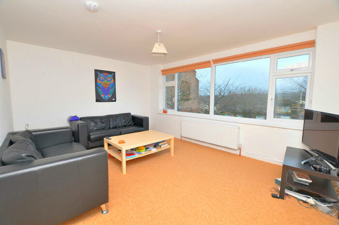 4 Bedroom End Of Terrace House To Rent In Trendlewood Park, BS16