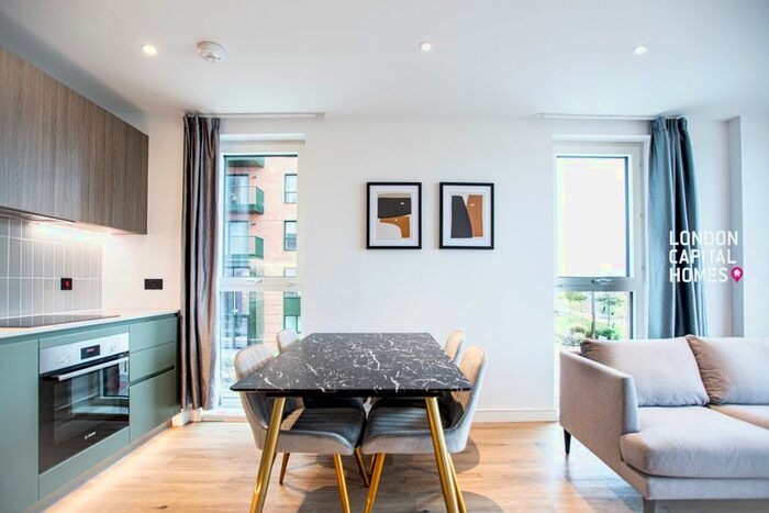 2 Bedroom Flat To Rent In Randolph Road, Southall, UB1