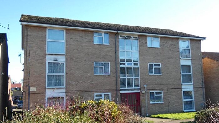2 Bedroom Flat To Rent In Poppy Close, Ipswich, IP2