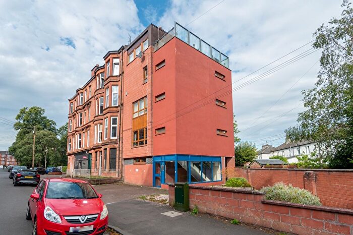 2 Bedroom Flat To Rent In Waverley Street, Flat, Shawlands, Glasgow, G41