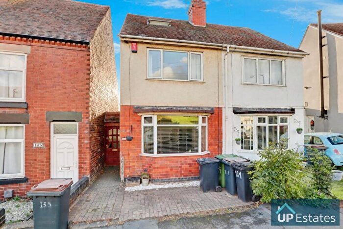 3 Bedroom Semi Detached House For Sale In Bucks Hill, Nuneaton, CV10