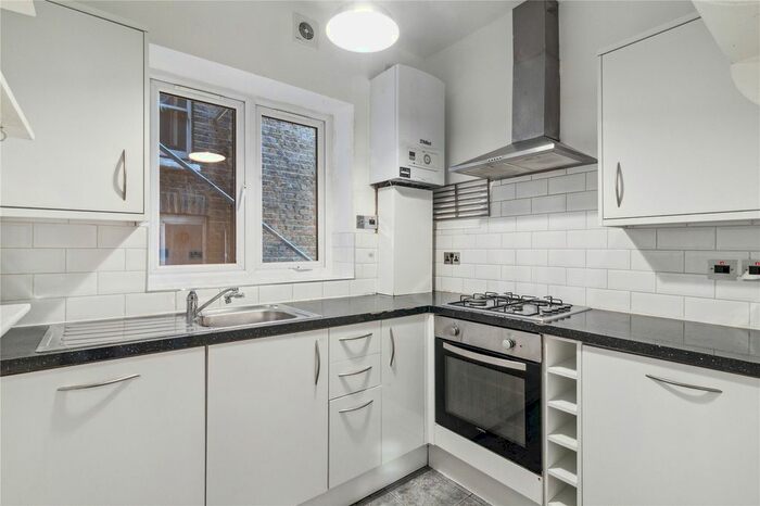 2 Bedroom Flat To Rent In Mare Street, Chatham, E8