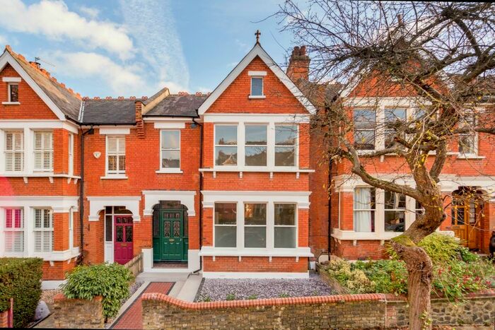 4 Bedroom Terraced House To Rent In Cranbourne Road, London N10