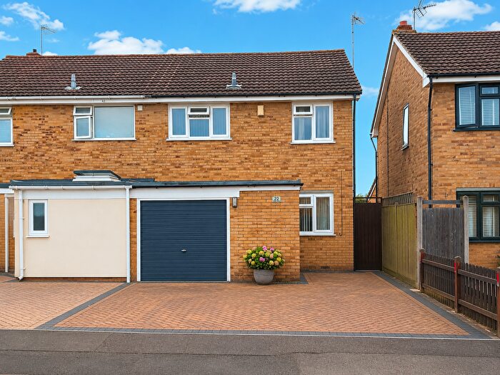 3 Bedroom Semi Detached House For Sale In Simon Road, Longlevens, Gloucester, GL2
