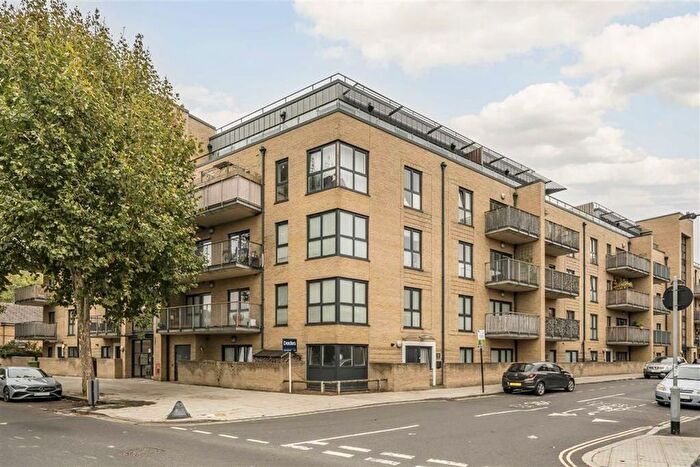 3 Bedroom Flat For Sale In Coopers Road, Bermondsey, SE1