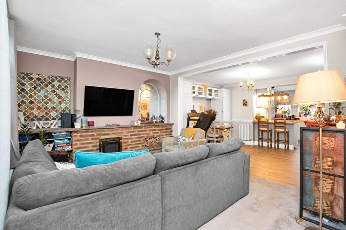 2 Bedroom Terraced House For Sale In Kingslea, Leatherhead, KT22