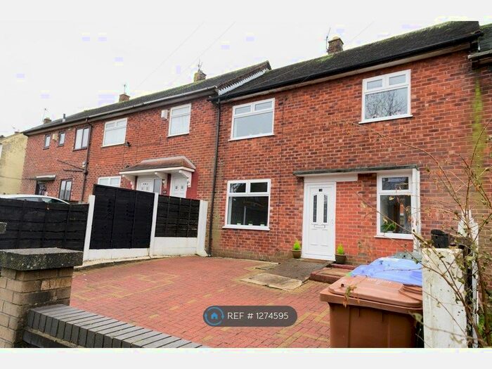 3 Bedroom Semi-Detached House To Rent In Windermere Road, Middleton, Manchester M24