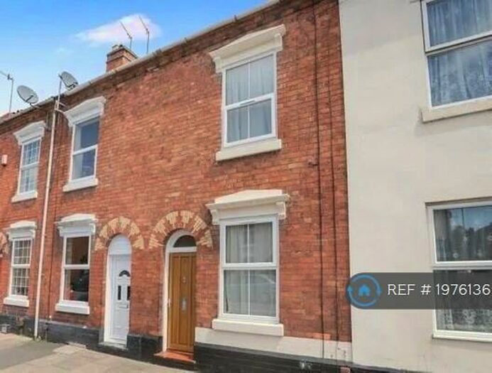 3 Bedroom Terraced House To Rent In Wood Street, Kidderminster, DY11