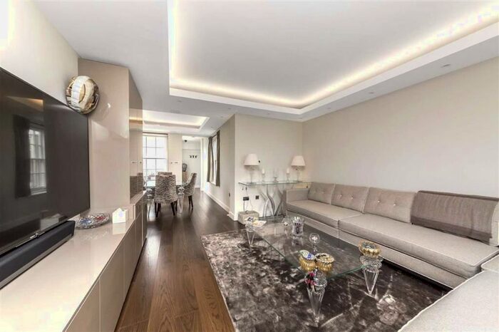 2 Bedroom Flat To Rent In Bryanston Place, London, W1H