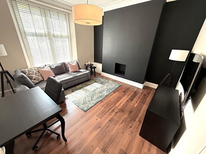 1 Bedroom Flat To Rent In Union Grove, West End, Aberdeen, AB10