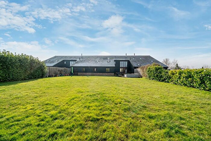 4 Bedroom Barn Conversion For Sale In Sutton Road, Eyeworth, SG19