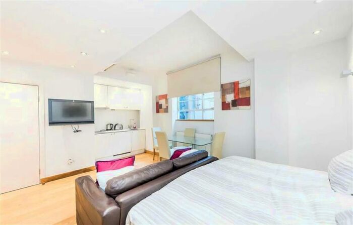 Studio To Rent In Princes Gate, London, SW7