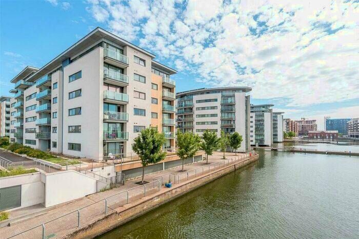 2 Bedroom Flat To Rent In Fathom Court, Basin Approach, Gallions Reach, Beckton, London, E16