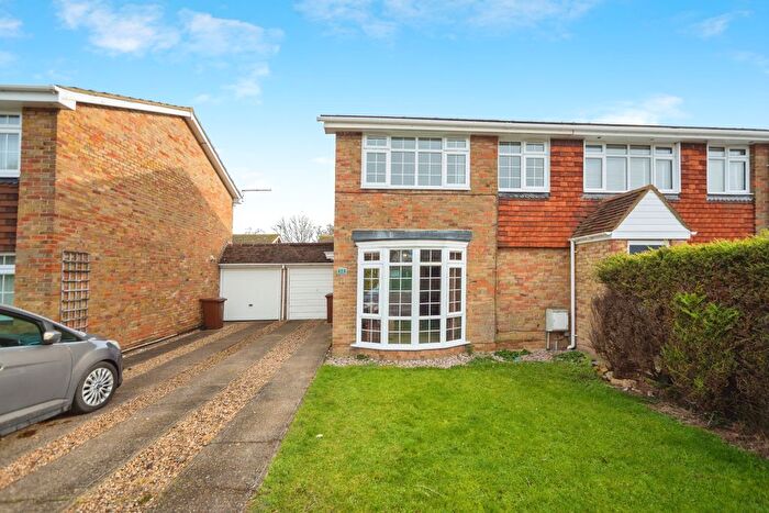 3 Bedroom Semi-Detached House For Sale In Longfield Avenue, High Halstow, Rochester, Kent, ME3