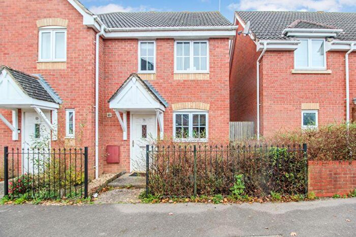 2 Bedroom Terraced House To Rent In Fawn Crescent, Southampton, SO30