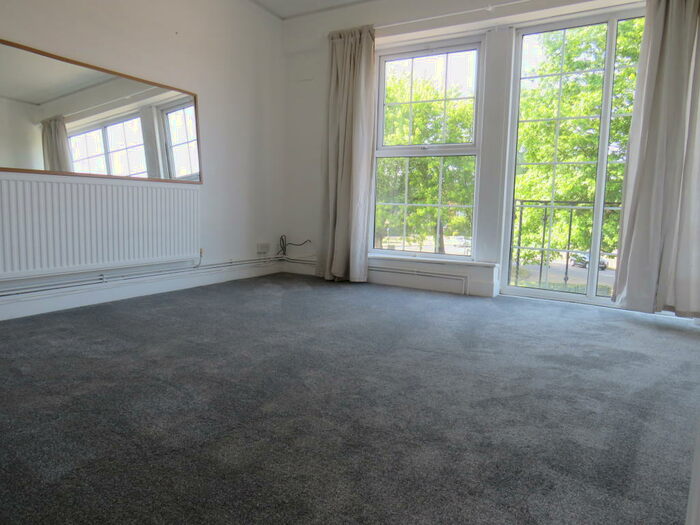 1 Bedroom Apartment To Rent In Cole Green Lane, Welwyn Garden City, AL7