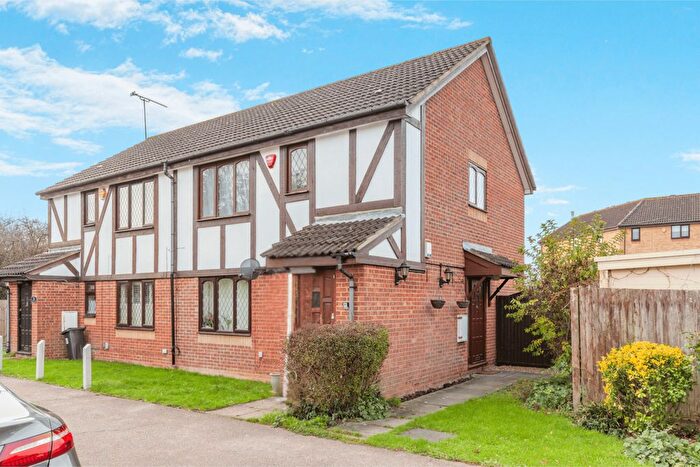 1 Bedroom Maisonette For Sale In Bennison Drive, Harold Wood, RM3