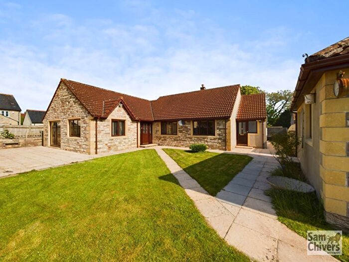 3 Bedroom Detached Bungalow For Sale In Manor Close, Farrington Gurney, Bristol, BS39