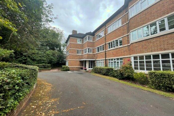2 Bedroom Flat To Rent In Compton Road, Wolverhampton, WV3