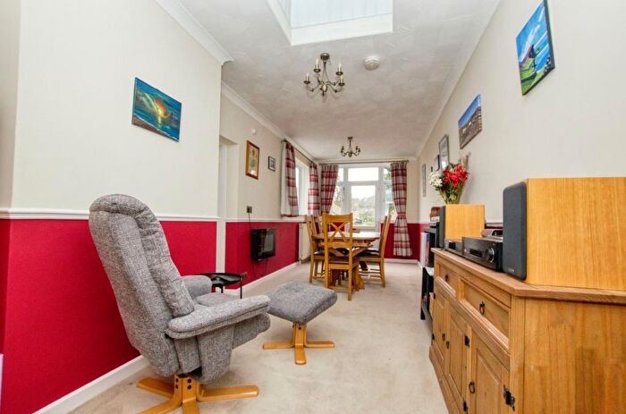 5 Bedroom Detached House For Sale In Bitterne Road West, Southampton, SO18