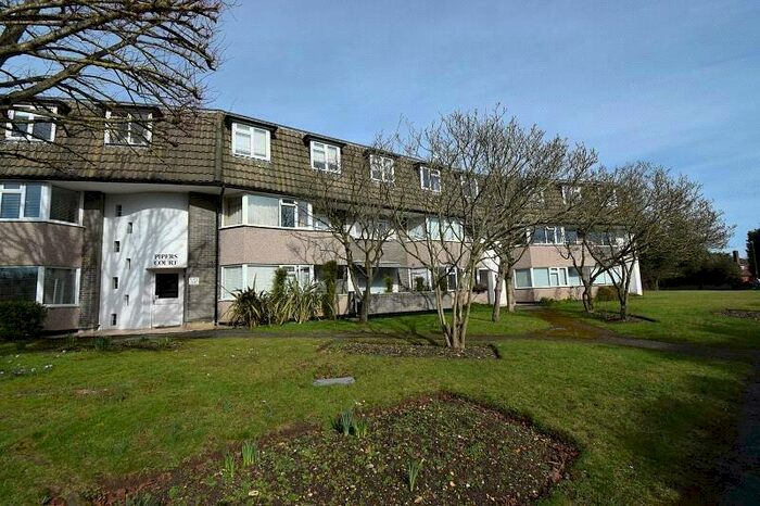 1 Bedroom Apartment To Rent In Pipers Court, The Fairway, Burnham, Bucks, SL1