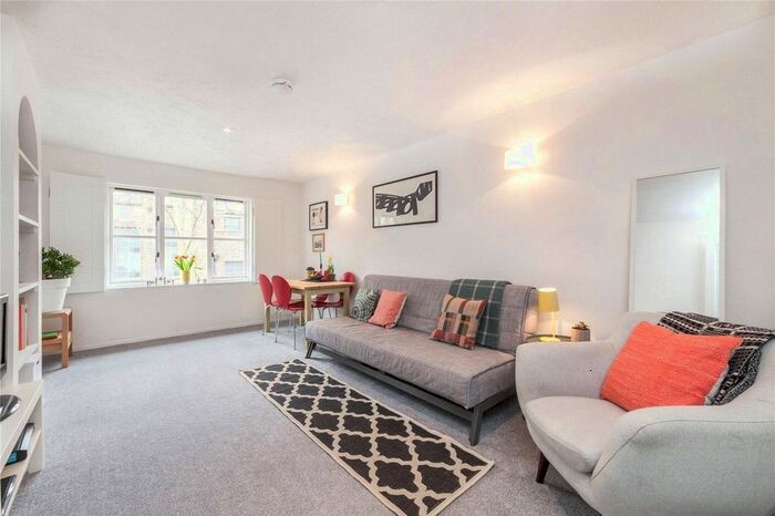 2 Bedroom Flat To Rent In Heddington Grove, Holloway, N7