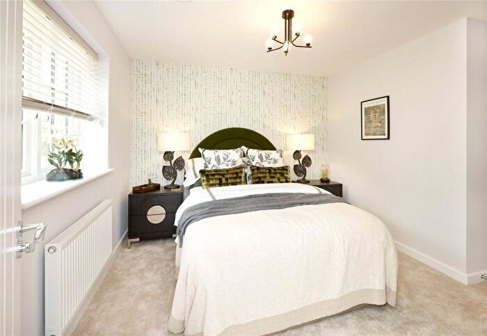 4 Bedroom Detached House For Sale In The Brooks, Clayhill Road, Burghfield Common, Reading, RG7