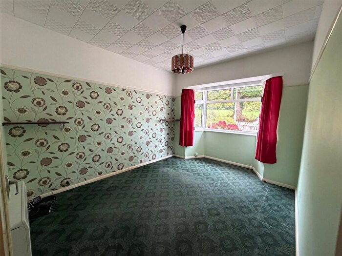 2 Bedroom Bungalow For Sale In Daneholme Avenue, Daventry, Northamptonshire, NN11