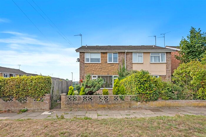 3 Bedroom Semi-Detached House For Sale In Welland Court, Burton Latimer, NN15