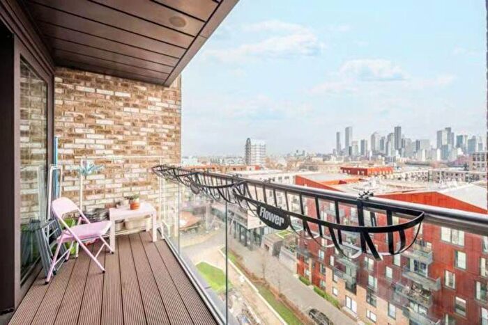 2 Bedroom Flat To Rent In Oslo Tower, Surrey Quays, SE8