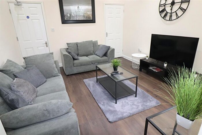 4 Bedroom Terraced House To Rent In Gordon Street, Coventry, CV1