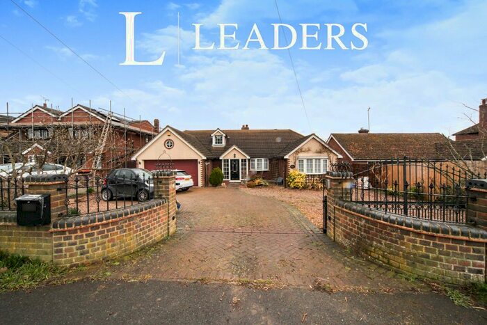 4 Bedroom Property To Rent In Common Road, Kensworth, Dunstable, LU6