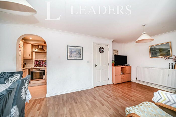 2 Bedroom Apartment To Rent In Heron Quay, Bedford, MK40