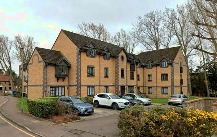 2 Bedroom Flat To Rent In Swan Drive, Colindale, NW9