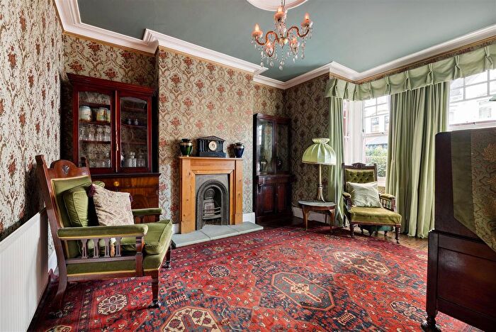 3 Bedroom Terraced House For Sale In Ridgdale Street, London, E3