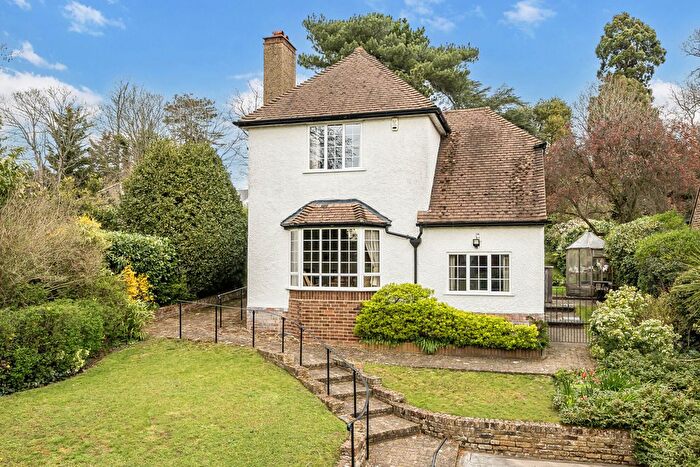 4 Bedroom Detached House For Sale In Lubbock Road, Chislehurst, BR7