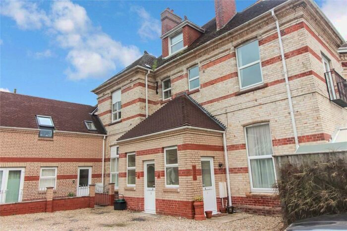 3 Bedroom Flat To Rent In Garron Court, Barnstaple, Devon, EX32
