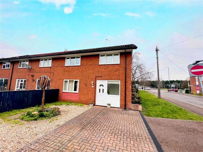 3 Bedroom Property To Rent In Goldwire Lane, Monmouth, NP25