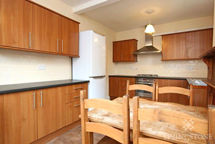 6 Bedroom Town House To Rent In Howard Road, Clarendon Park, LE2