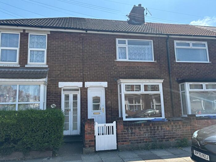2 Bedroom Terraced House For Sale In Bowers Avenue, Grimsby, DN31