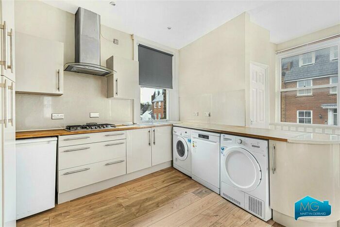 2 Bedroom Apartment To Rent In Hoppers Road, London, N21